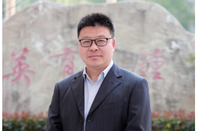 彭永新 宽容·发现·生长：个体化育人应有的原生态（学校管理）